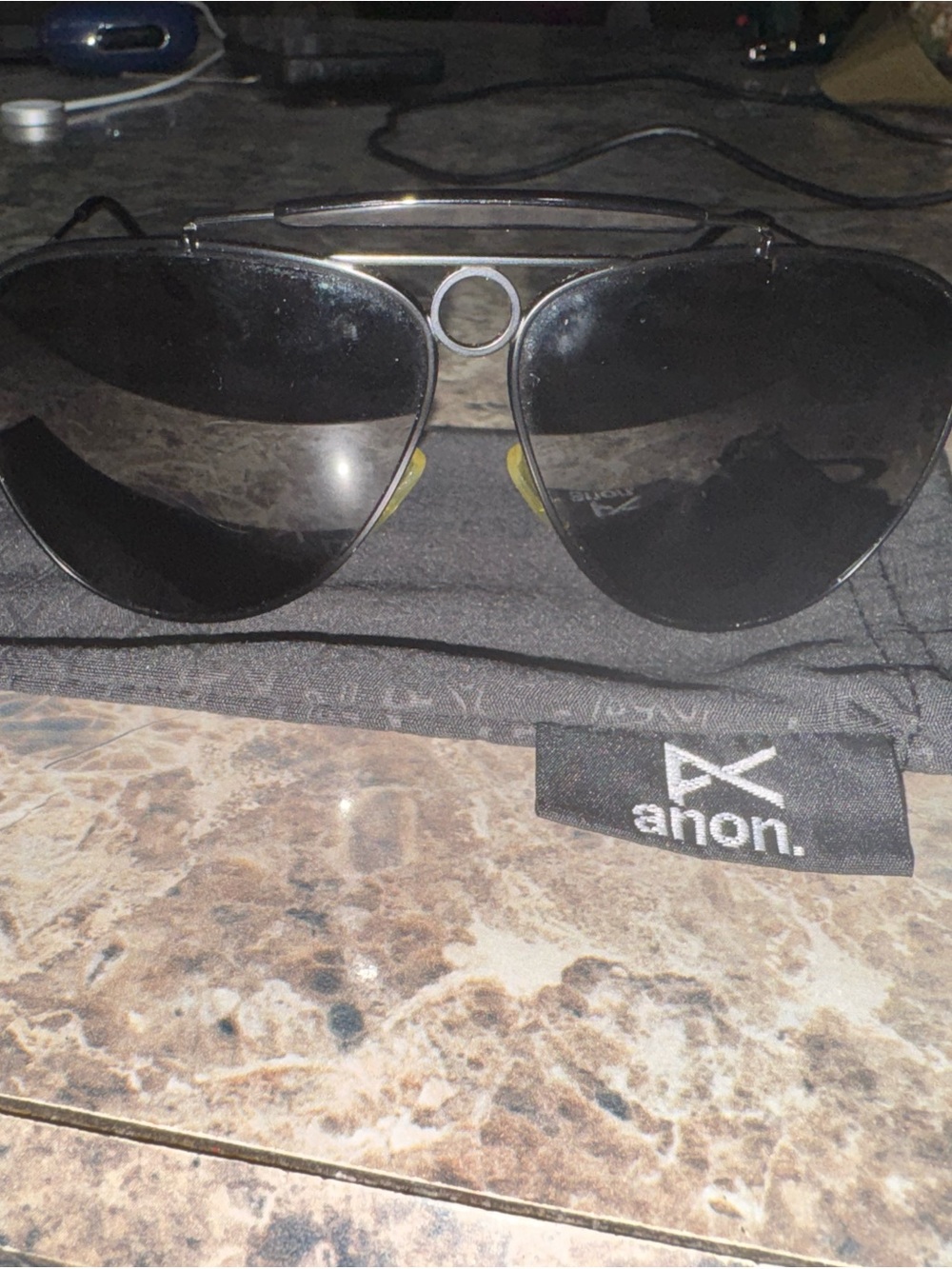 anon. Men's Black Aviator Sunglasses